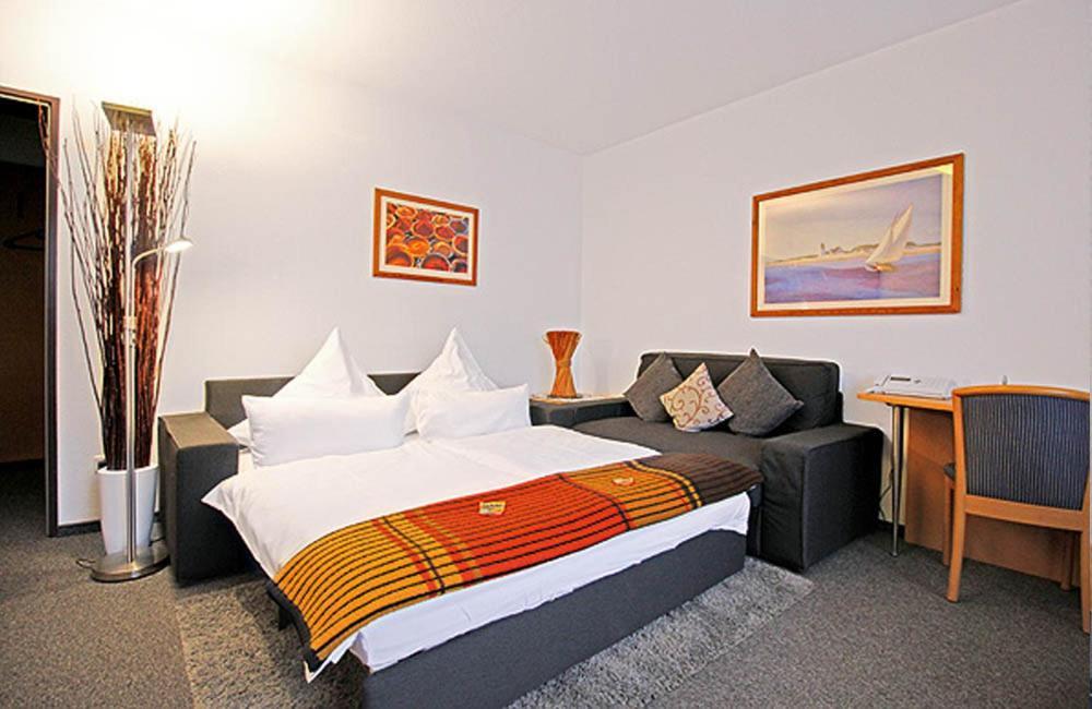 Hotel Lindenkrug Gütersloh Eksteriør billede