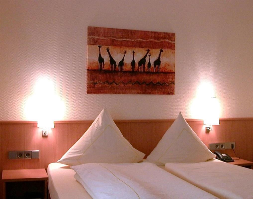 Hotel Lindenkrug Gütersloh Eksteriør billede