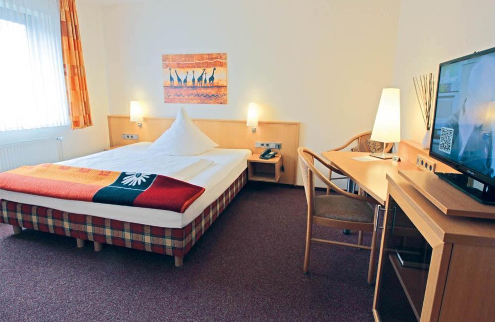 Hotel Lindenkrug Gütersloh Eksteriør billede