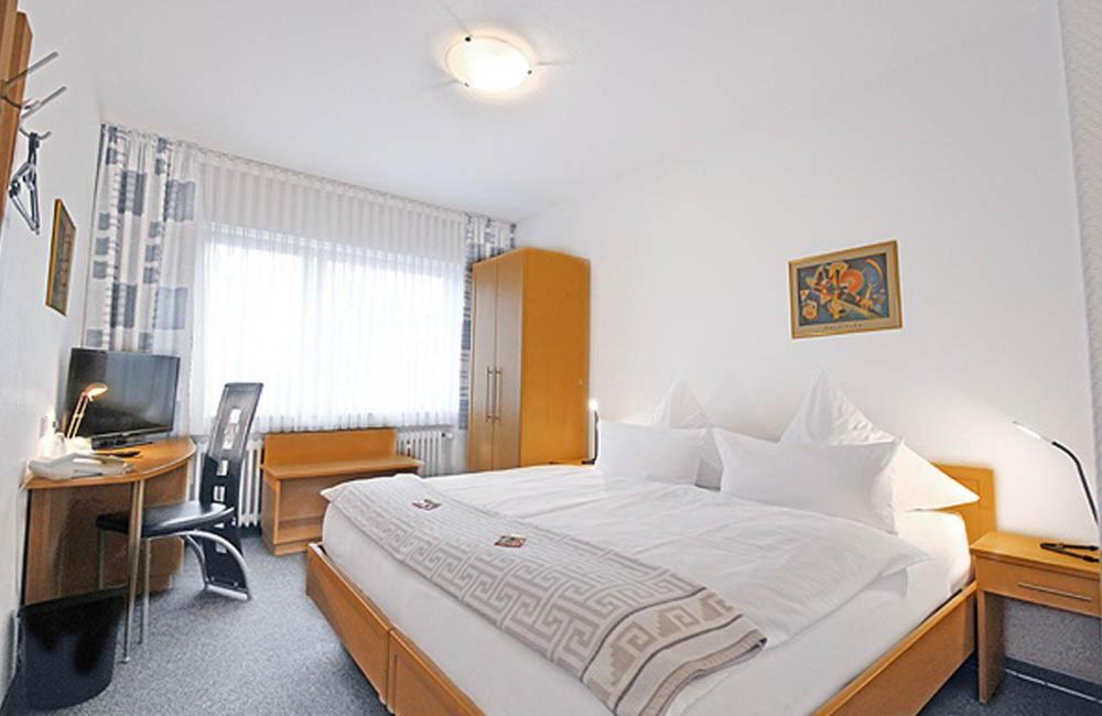 Hotel Lindenkrug Gütersloh Eksteriør billede